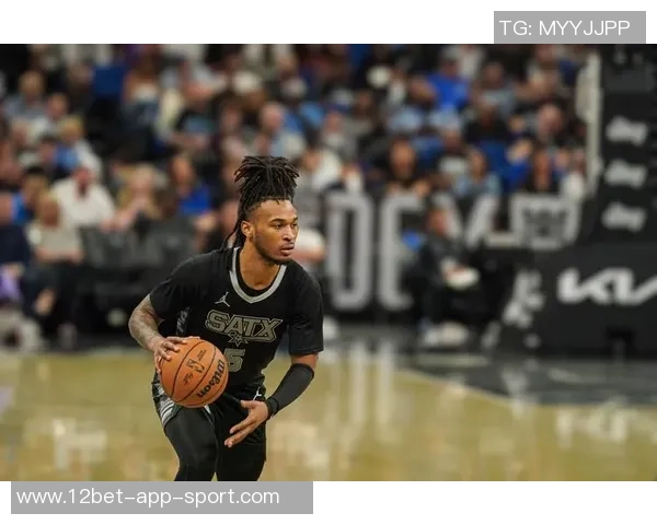 建议下载直播吧！韦尔斯对比赛延误一头雾水球迷们都去哪儿了